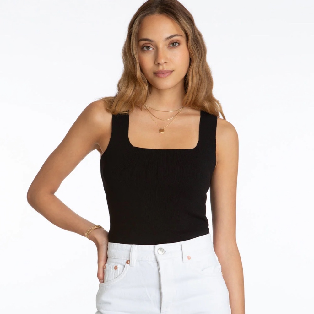 NWT $89 525 Eva Tank Black- Size L
